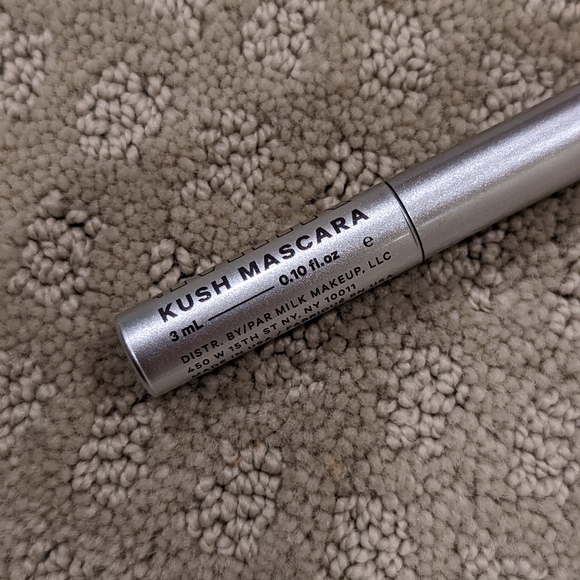 Milk Makeup Kush Mascara - Picture 2 of 2
